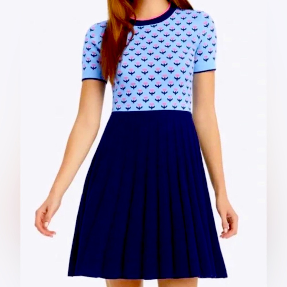 Draper James Jacquard Navy Blue Tulip. Size XS. Pristine condition.